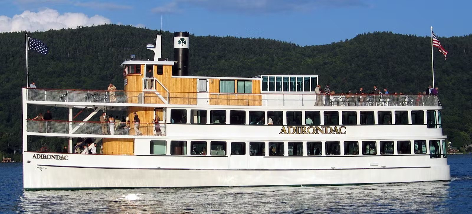 Happy Hour Cruise on The Adirondac